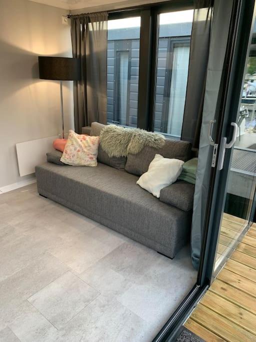 Unique New Houseboat Moored 4 Apartment Zwartsluis Exterior foto