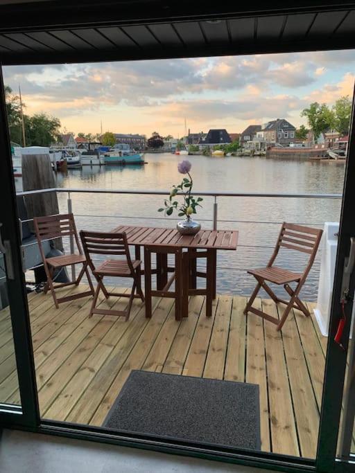 Unique New Houseboat Moored 4 Apartment Zwartsluis Exterior foto